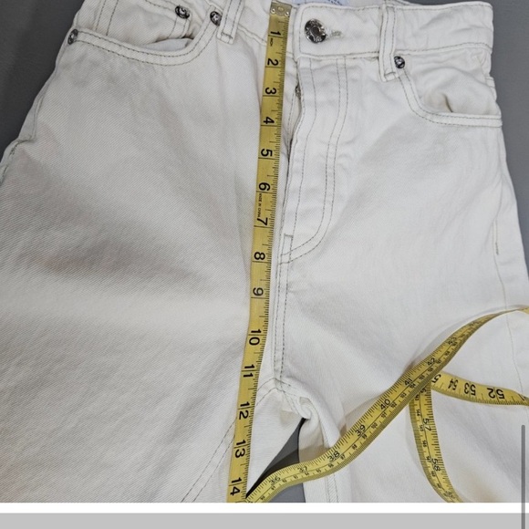 Zara Cream Color Jeans Size 2 Button Fly Raw Hem - Picture 8 of 10